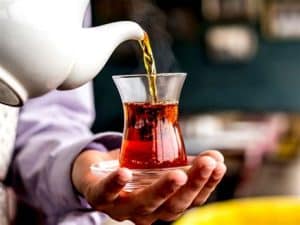 Mutfaklarımızın Vazgeçilmezi: Türk Çayı Hakkında Bilinmeyenler